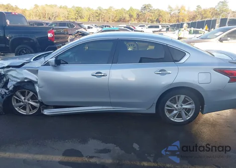 2014 Nissan Altima 2.5 Sv из США, поврежденный, VIN 1N4AL3AP8EC107432